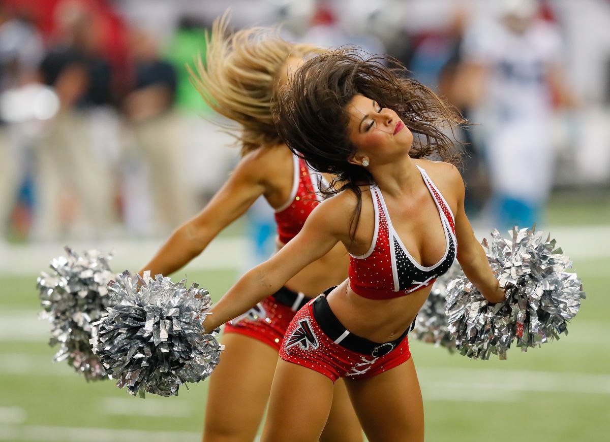 Carolina Panthers v Atlanta Falcons