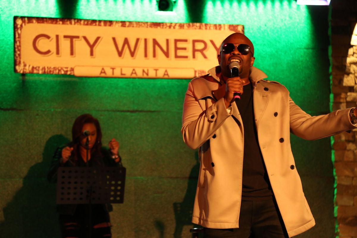 Majic After Dark Powered By Ford Case