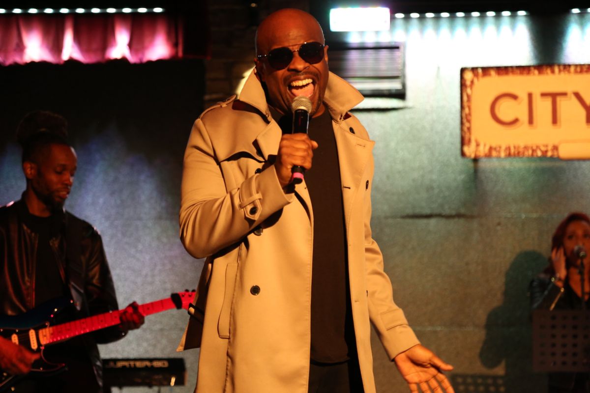 Majic After Dark Powered By Ford Case